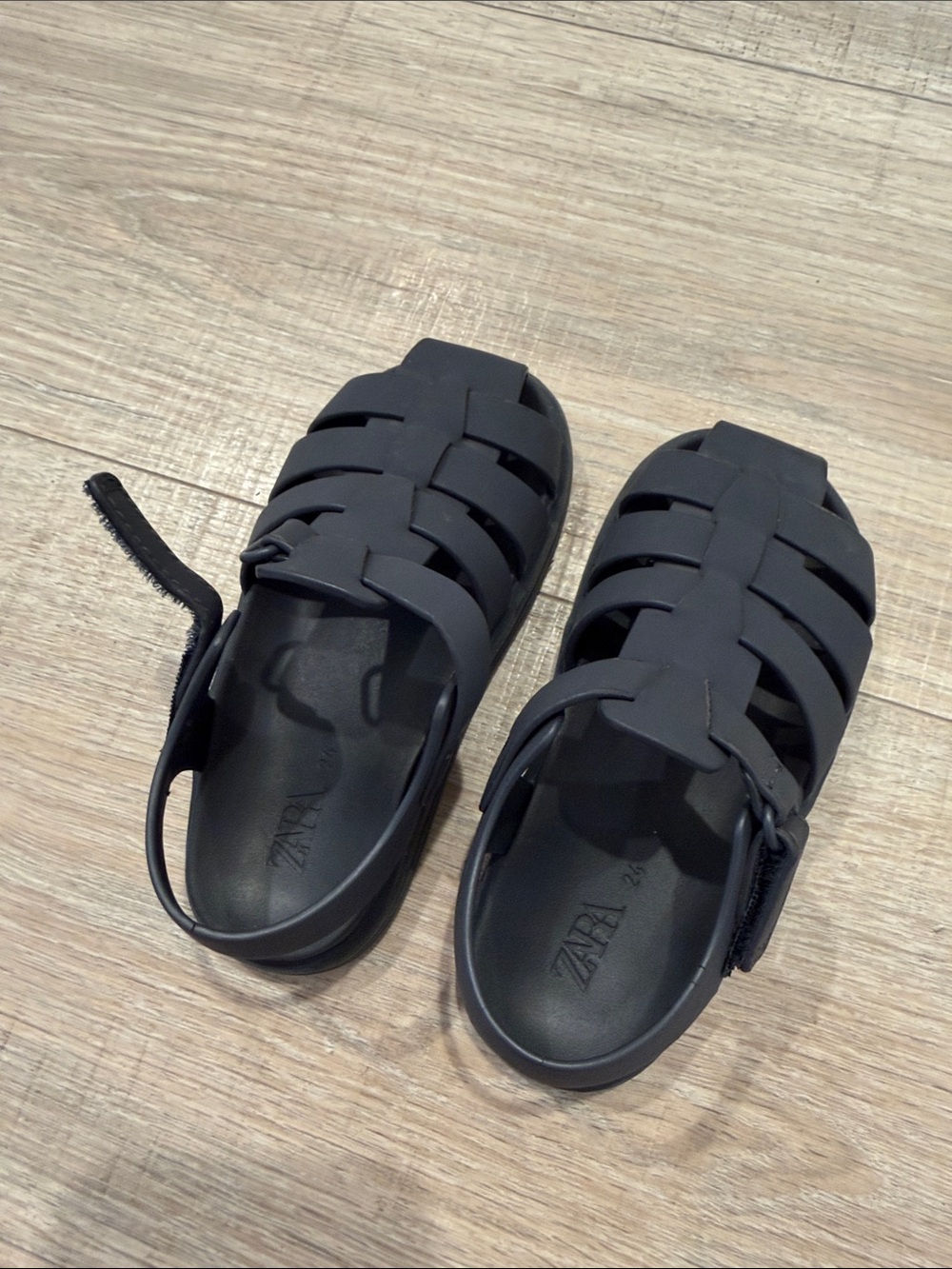 Zara Black Kids Strappy Fisherman Sandals